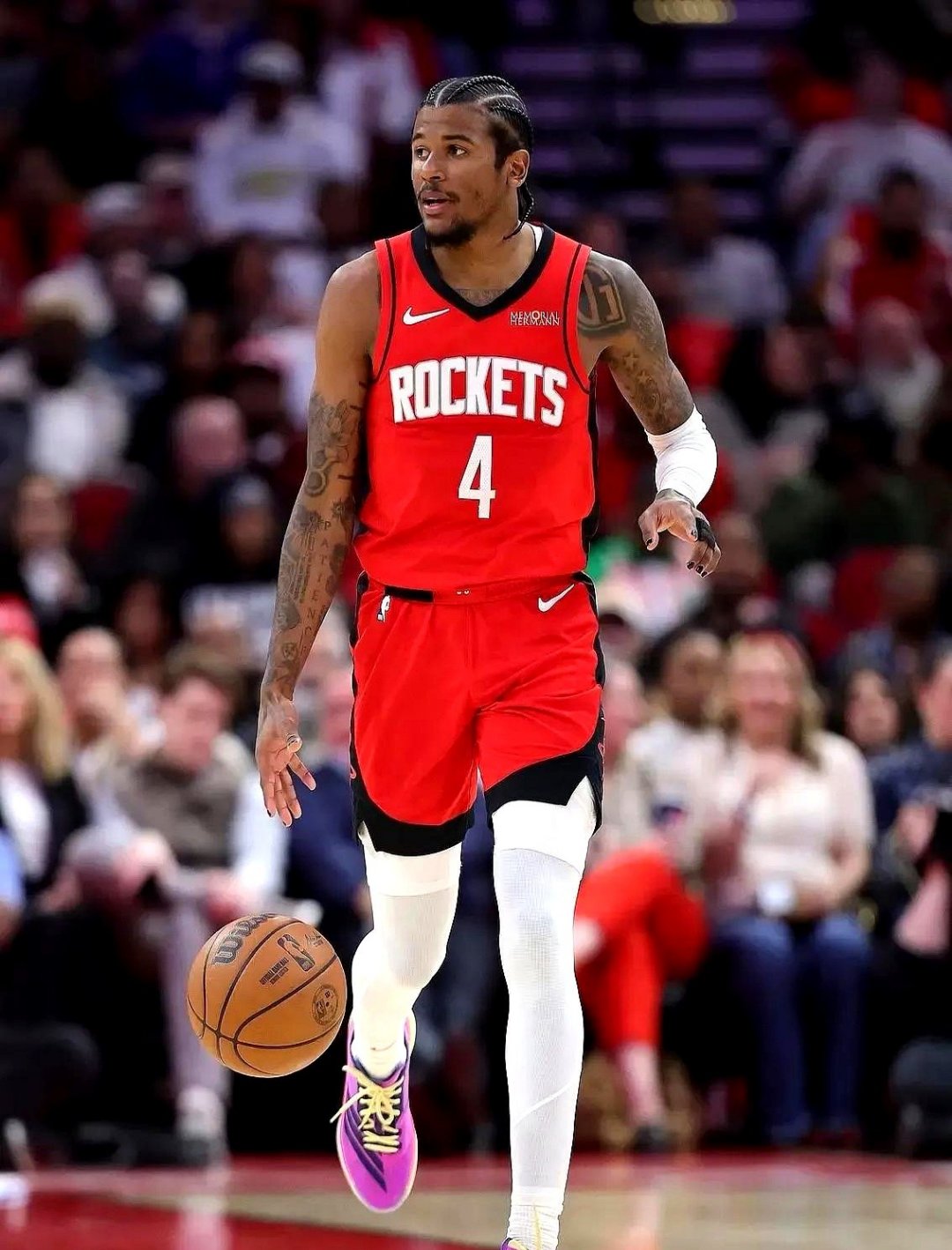 亚博体育直播冲刺阶段夏洛特黄蜂手感冰凉：NBA季后赛节点到来；球迷炸锅；纪律约束更严格的简单介绍